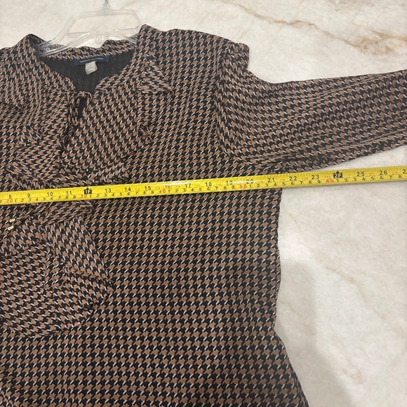 Tommy Hilfiger Brown Houndstooth Ruffle Tie Neck Long Sleeve Blouse size Large - Picture 7 of 11